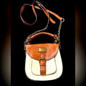Simply Noelle cute crossbody purse Great condition
